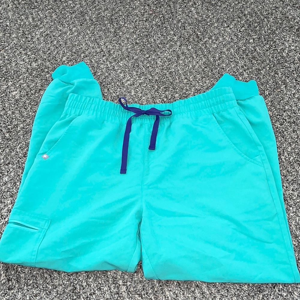 FIGS SURGICAL GREEN HIGHWAISTED ZAMORA JOGGERS